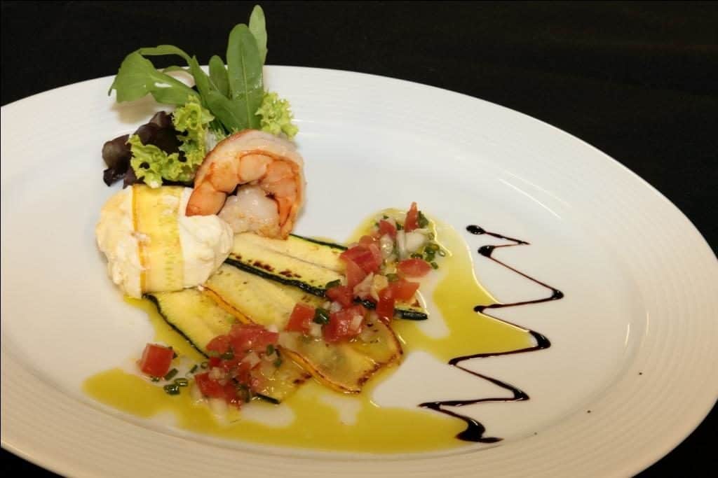 hallwang clinic gourmet food