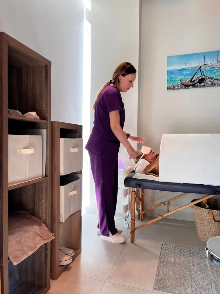 OMSANA -INFRARED SAUNA HYPERTHEMIA