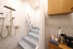 AMSEL hydrotherapy room